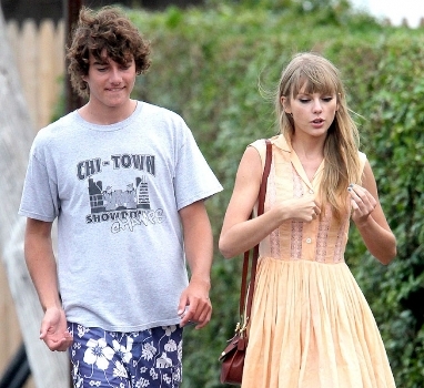 Taylor Swift Romance With Connor Kennedy
