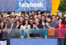Mark Zuckerberg Gives the Signal for Facebook IPO Mark Zuckerberg Gives the Signal for Facebook IPO