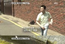 T-ara Fan is Angry Throw Eggs at CCM Building T-ara Fan is Angry Throw Eggs at CCM Building