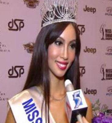Lynn Tan was crowned Miss Universe Singapore 2012