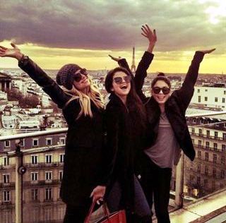 Selena Gomez Memorable Tour To Paris