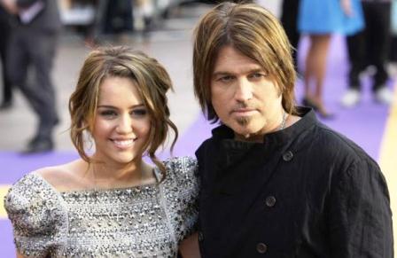 Miley Cyrus Does Not Annul Russell Crowe Marriage